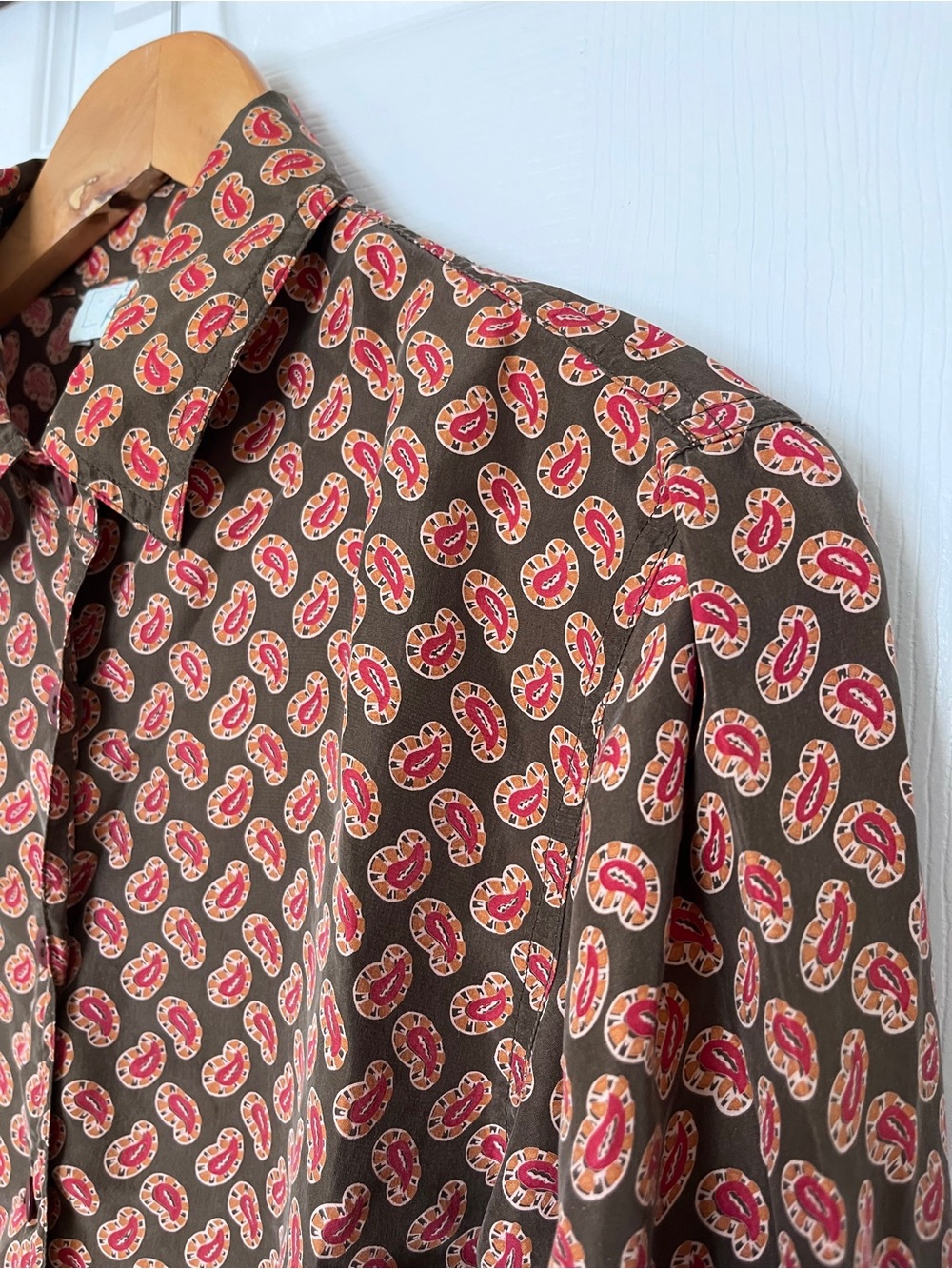 Vintage 100% Silk Brown Paisley Button Down Shirt - Picture 4 of 8